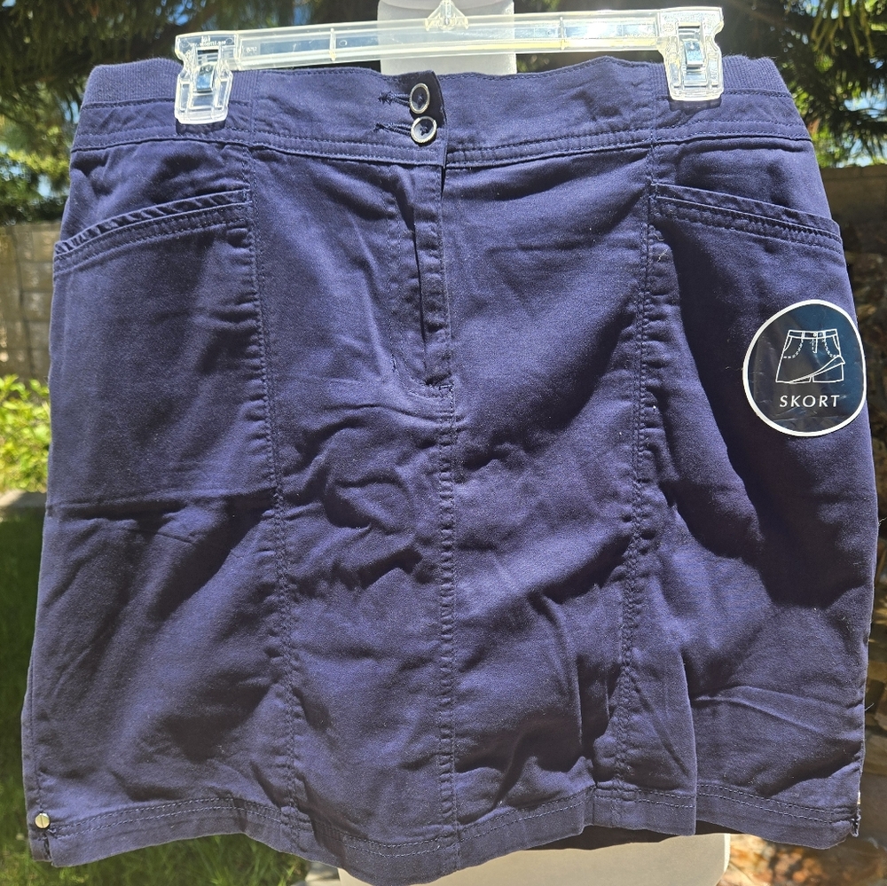 NWT Karen Scott Navy Blue Skort